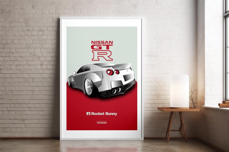 Puede incluir: Un Nissan GTR blanco con las palabras "Nissan GTR" y "Rocket Bunny" en rojo sobre un fondo rojo.