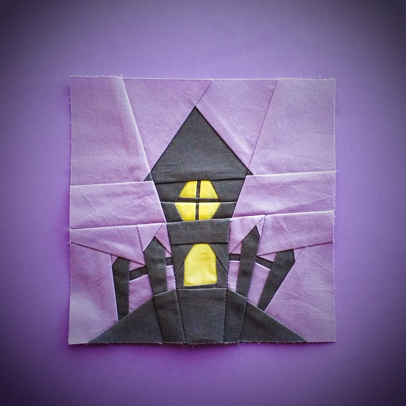 Digitalt pappersmönster för kusligt Halloweenhus | Nedladdningsbar PDF | Dark House FPP | Original quiltblock | Olika storlekar bild 5