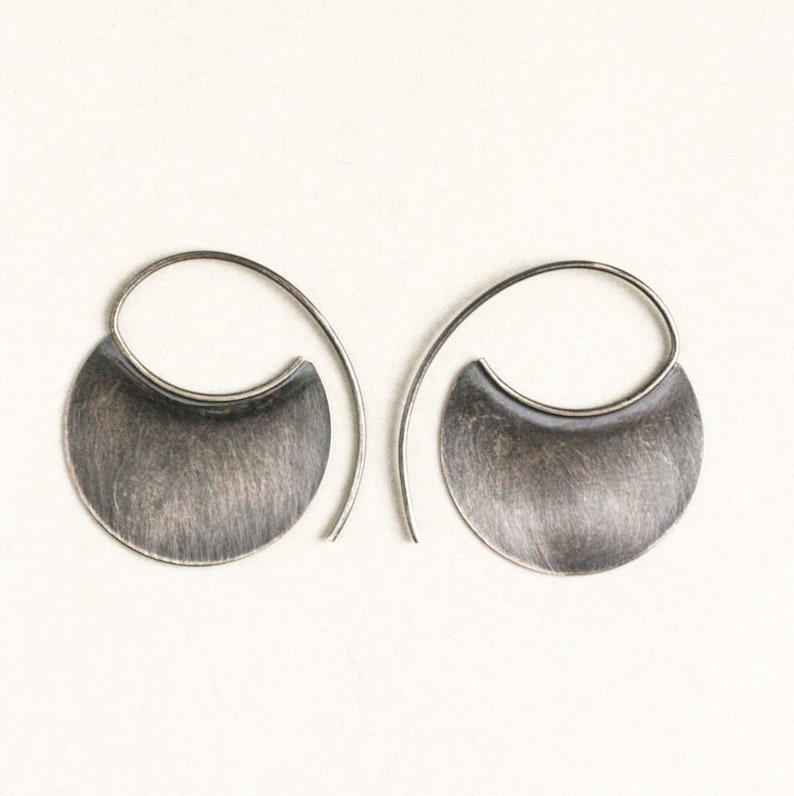 Yucca Earring - Crescent, Silver