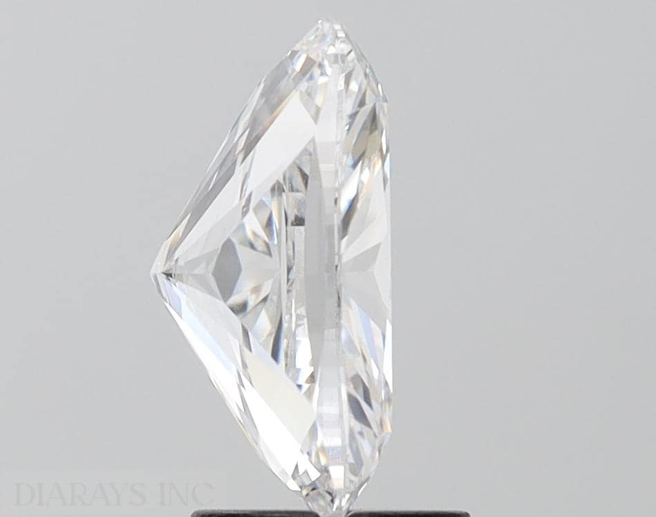 1.47カラットのラディアントカットのラボグロウンダイヤモンド：D