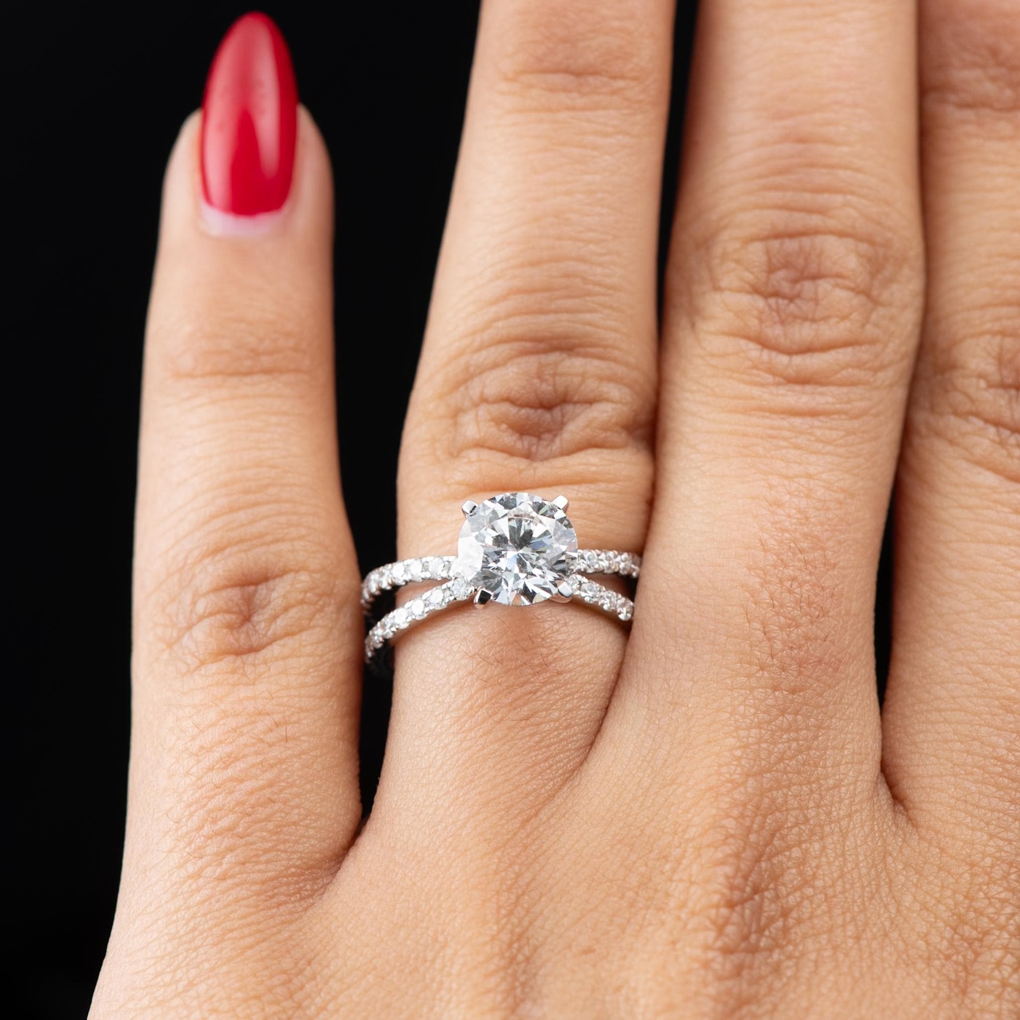 14K Gold Round Lab Diamond Engagement Ring: IGI Certified