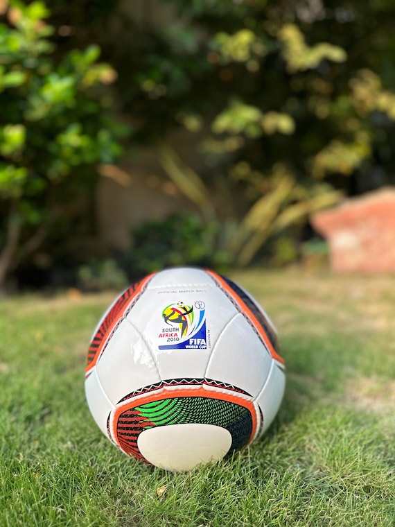 アディダス サッカーボール ジャブラニ ワールドカップ 公式球