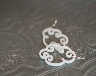 Pendientes Cloudy en blanco