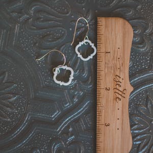 Quatrefoil Earrings in white image 4