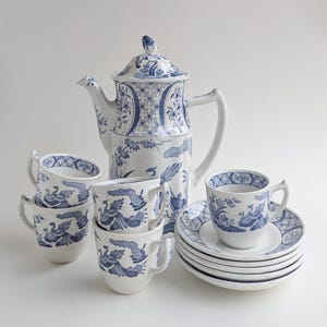 Antique Furnivals Coffee Set, Blue and White &#39;Old Chelsea&#39; Coffee Pot with Five Demitasse Cups and Saucers