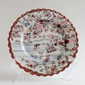 Vintage geschulpte Kutani-bord, handgeschilderd Japans vogelbord