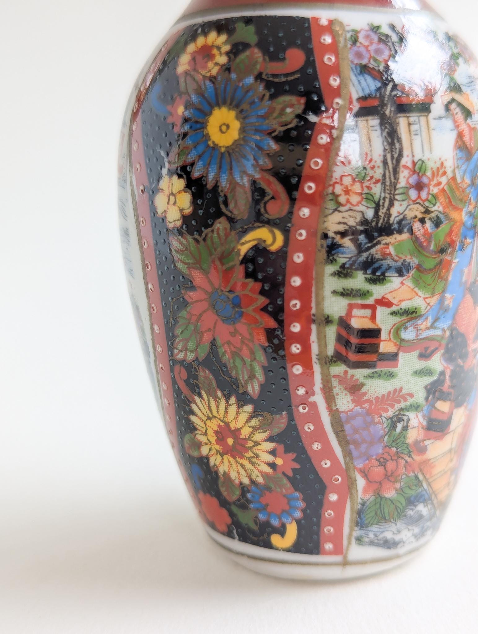 ヴィンテージ薩摩焼花瓶、小さな東洋の芸者型花瓶 - Etsy 日本