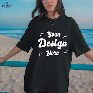 Maquette de t-shirt noir Bella en toile 3001, Maquette de t-shirt noir, T-shirt en toile Bella, Maquette de chemise bohème, T-shirt plié, Toile bella noire