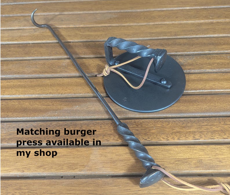 Espátula para filetes forjada a mano con clavo de ferrocarril: herramienta para barbacoa con mango retorcido imagen 5