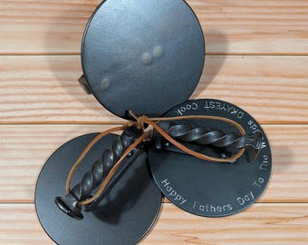 Prensa para hamburguesas personalizada forjada a mano de 15 cm (6 pulgadas) – Mango de clavo de ferrocarril, herramienta para aplastar hamburguesas de acero al carbono