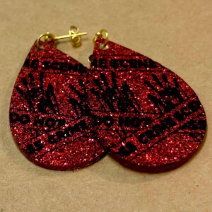 Crime Scene Earrings, Crime Scene Tape Earrings, Crime Earrings, Crime Fan, True Crime, True Crime Fan, Horror Earrings, Teardrop Earrings