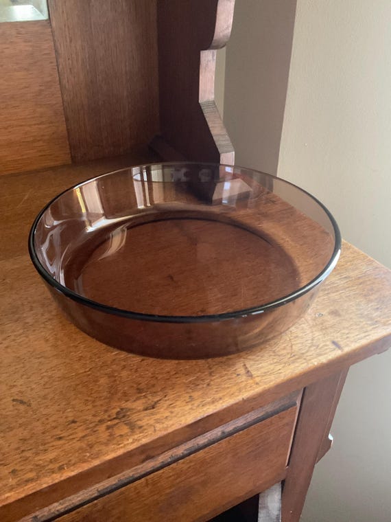 Vintage Brown Glass Pyrex Ovenware. 25cm Round Corning Baking Dish