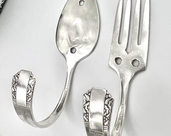 Crochets pour fourchette et cuillère en argent