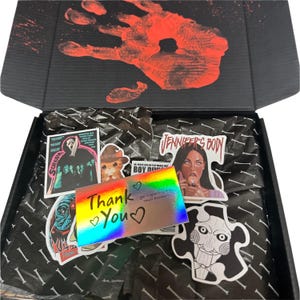 Horror Movie Night Box - Blind DVD or Blu-Ray and assorted goodies to complete the night!