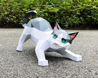 Modello di scultura di gatto in carta 3D, origami fai da te a basso contenuto di poligoni (PDF, SVG)