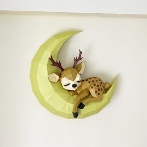 Cervo che dorme sulla luna, modello PDF in cartaceo, modello SVG per progetti Cricut - Kit fai da te, decorazione da parete - Cervo Low Poly