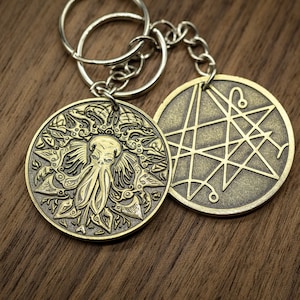 Porte-clés Cthulhu - Porte-clés en métal solide pour les fans de Lovecraft, les joueurs de rôle et les amateurs d&#39;occultisme