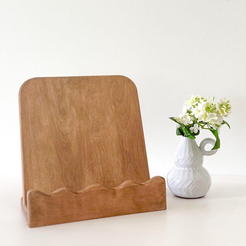 Handmade Scalloped Wooden Cookbook Stand: Kitchen Decor