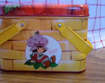 Vintage Strawberry Shortcake metal picnic basket canister