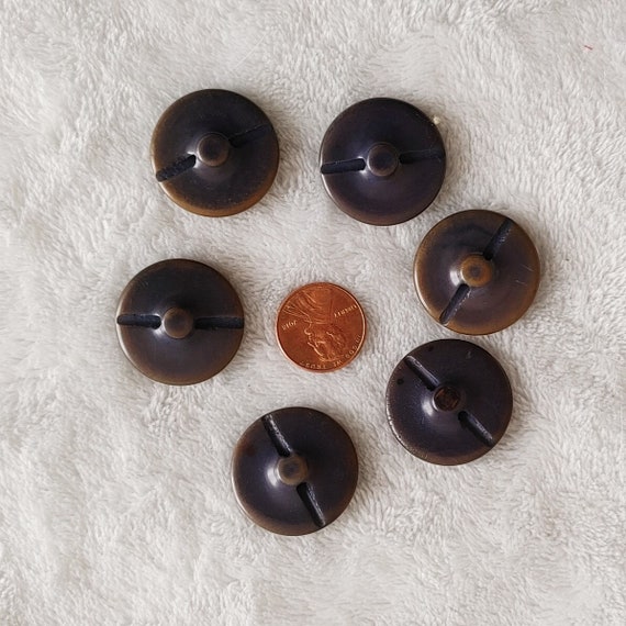 7/8 22.4mm 36L Vintage distressed look PU covered Buttons Dark Brown