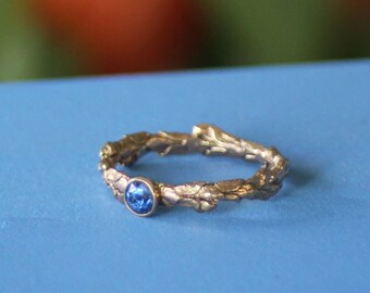 Sapphire Cedar Solitaire in 14K gold with