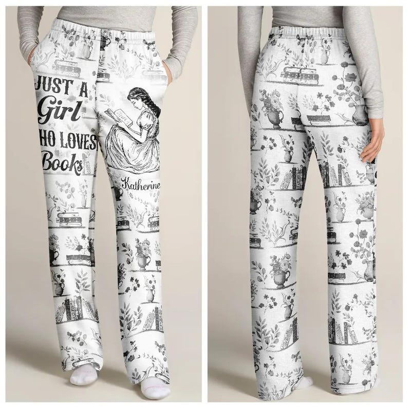 Chinoiserie Toile Bara en tjej som älskar böcker - Personliga pyjamasbyxor, pyjamasbyxor med böcker, present till bokälskare, present till vänner bild 3
