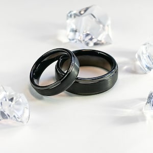 Conjunto de alianças de casamento de tungstênio preto para ele e para ela: alianças de compromisso para casais