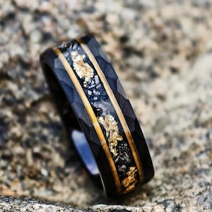 Thor Hammered Gold Black Ring, Personalized ring, Gold Leaf Ring, Tungsten Ring, Unique Wedding Ring, Wedding Band Men