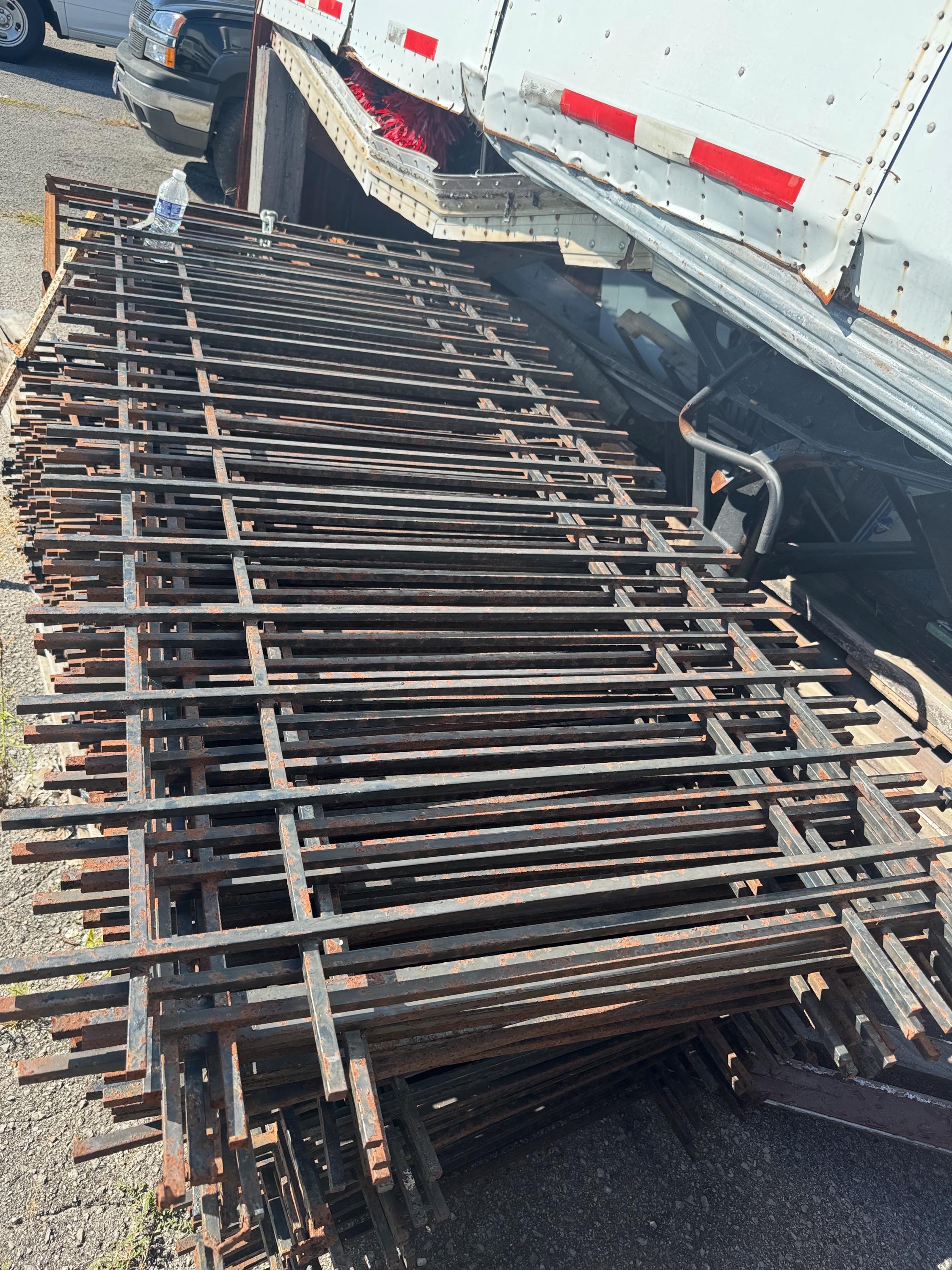 Vintage iron fence 120 feet available (no post) Shipping is not free