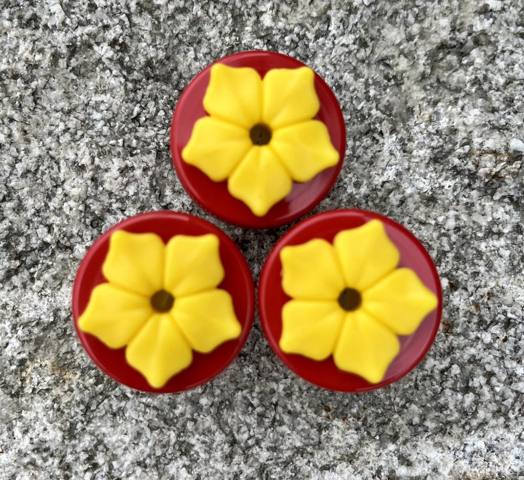 Original Set of 3 Hum-button™, Mini Hand Held Hummingbird Feeders - Etsy