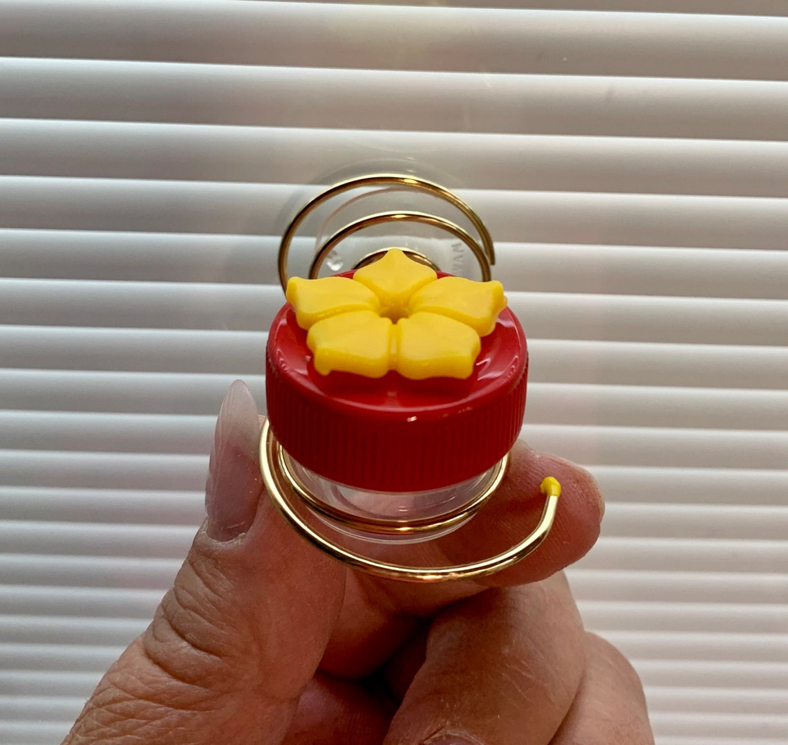 NEW Flower Single Hum-button™ With Lovely Window Spiral Holder - Etsy