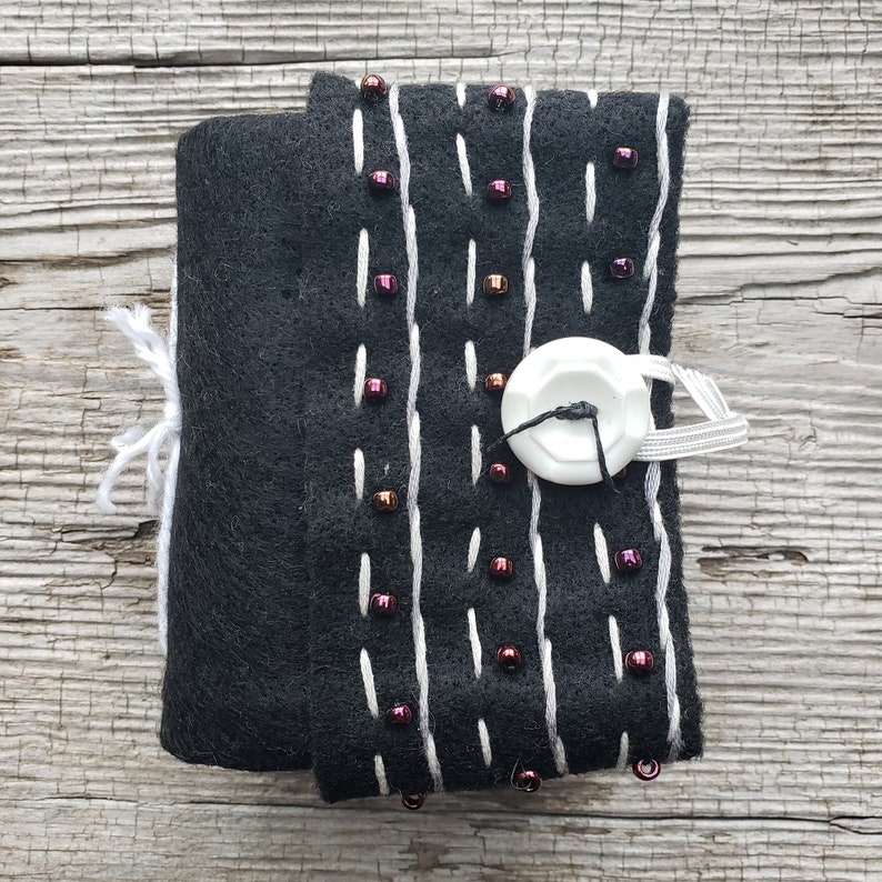 Felt Needle Book Pin Cushion Boro Handmade Needlecase