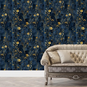Carta da parati con texture in cemento con fiori blu navy e oro, decorazione retrò vintage barocco chic, murale decorativo rimovibile