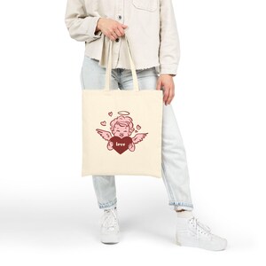 Sac fourre-tout avec chérubin tenant un cœur, illustration d'ange pour la Saint-Valentin, ange de l'amour, aimez-vous, cadeau, mignon, romantique, fête des mères image 6