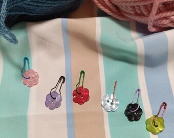 Flower Stitch markers for knitting crocheting, button Stitch holder,yarn pins,gift for knitting lovers, crochet lovers gift, progress keeper