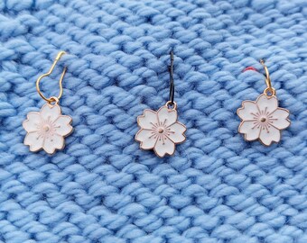 Floral Stitch Markers for Knitting and Crocheting - Decorative Yarn Accessories, cute crochet pattern