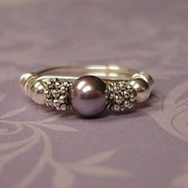 SALE - Mauve Pearl Silver Wire Ring