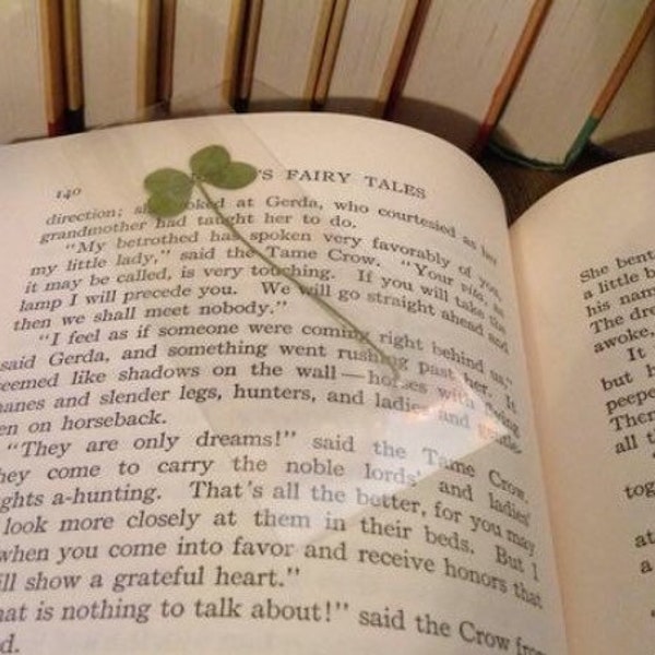 4 leaf clover bookmark