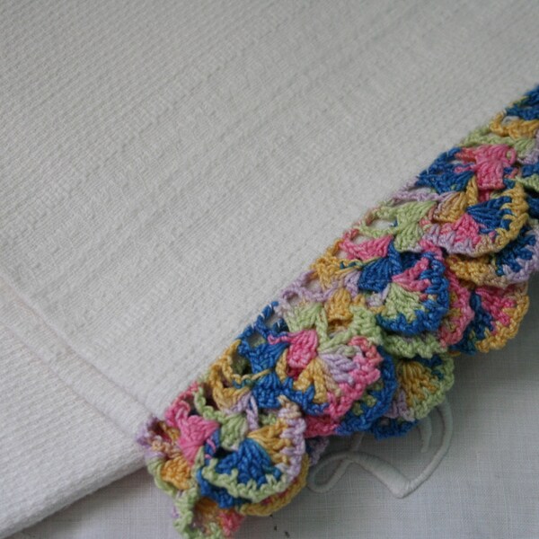 SALE - Vintage Crocheted Edge HAND TOWEL