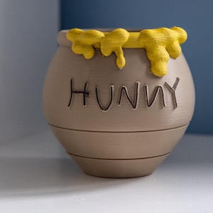 Winnie the Pooh&#39;s Honey Pot