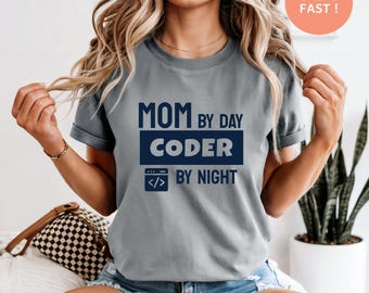 Mom By Day Coder By Night T-Shirt – Funny Coding Mom Shirt, Programmer Gift, Gamer Geek Graphic Tee for Women, Software Engineer Shirt