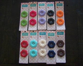 LOT 48 10 15mm 2 hole wooden multicoloured abstract flower patterned buttons