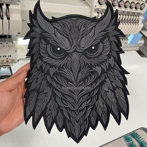 Gestickte Schwarz Graue Eule Patch großes Bügelbild Wilder Waldvogel Aufnäher für Jacken Nachtvogel Aufnäher für individuelles Geschenk
