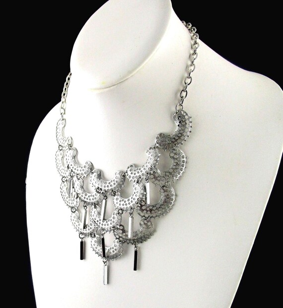 Necklace Silver tone Bib Charisma Sarah Coventry - image 5