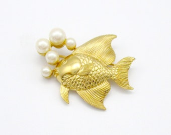 Goldfish Blowing Bubbles Brooch Faux Pearl Gold tone