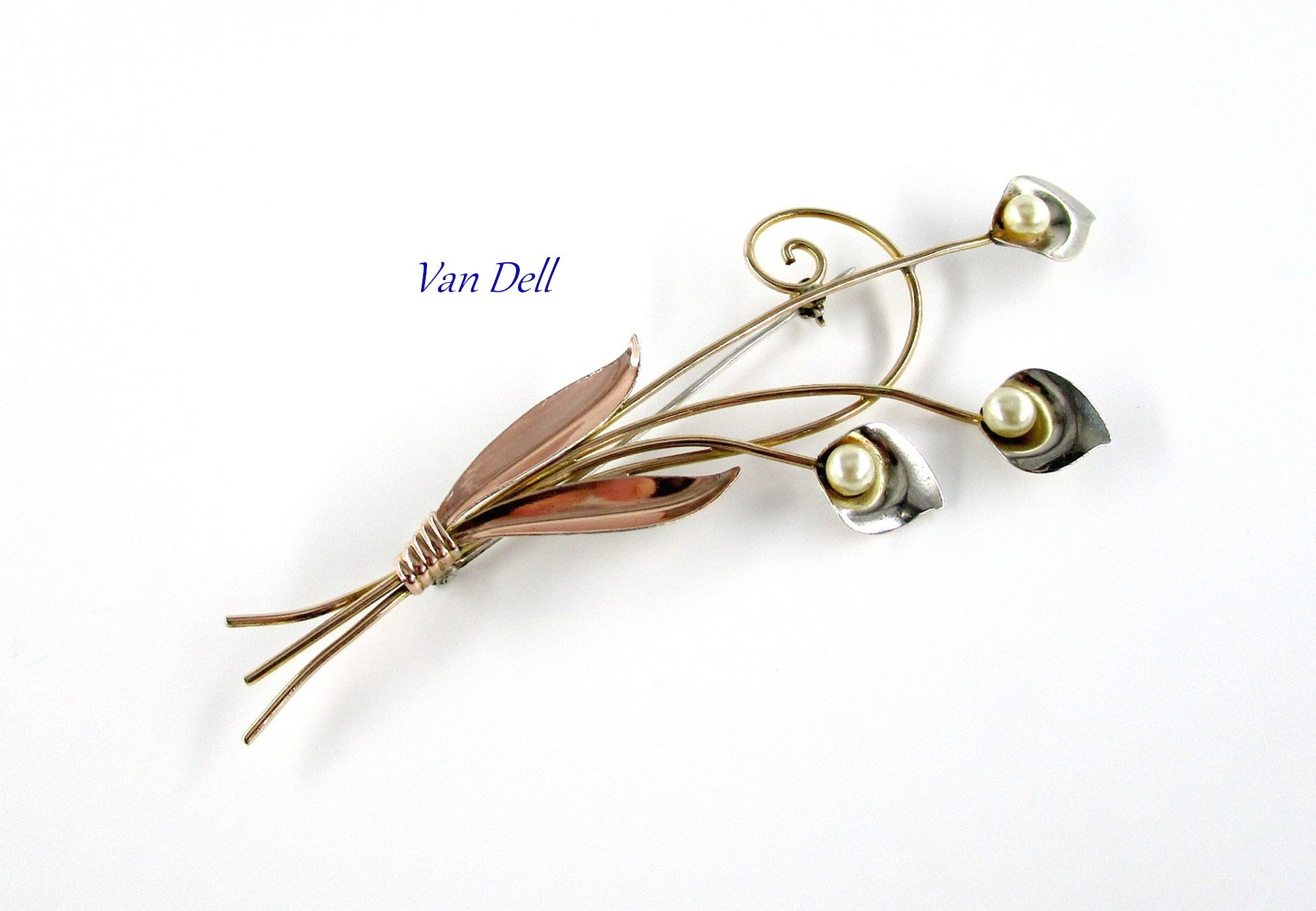 Van Dell Brooch - Etsy