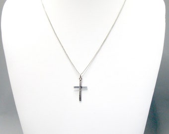 14K White Gold Cross Necklace Milor Italy Box Sterling Chain