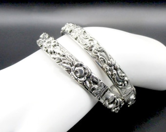 Bangle Bracelets Floral Silver tone Hinged 1960