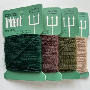 Set Vintage Ausbesserungsgarn, 4 Farben New Old Stock Wollkarten, Stopfgarn, 1970er Jahre Holländische TRIDENT Sockenwolle
