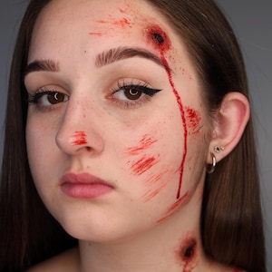 4-Piece Prosthetic Gunshot Wound Set – Realistic SFX Latex Wounds for Makeup, Cosplay & Halloween